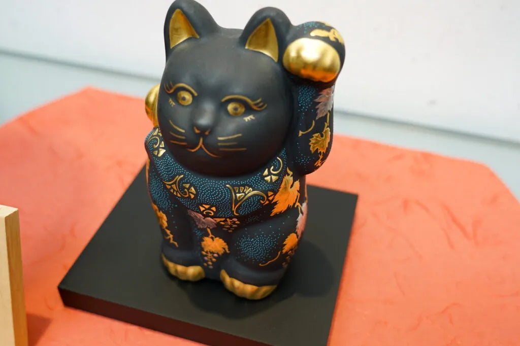 kutani manekineko aochibu