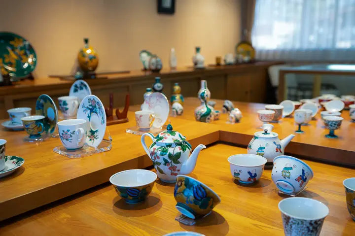 Tamekichi Mitsui, the inheritor of Ko-Kutani and Yoshidaya