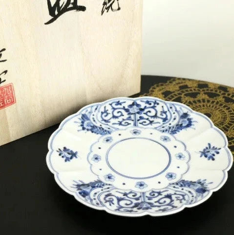 Kutani Blue Flowers Medium Plate