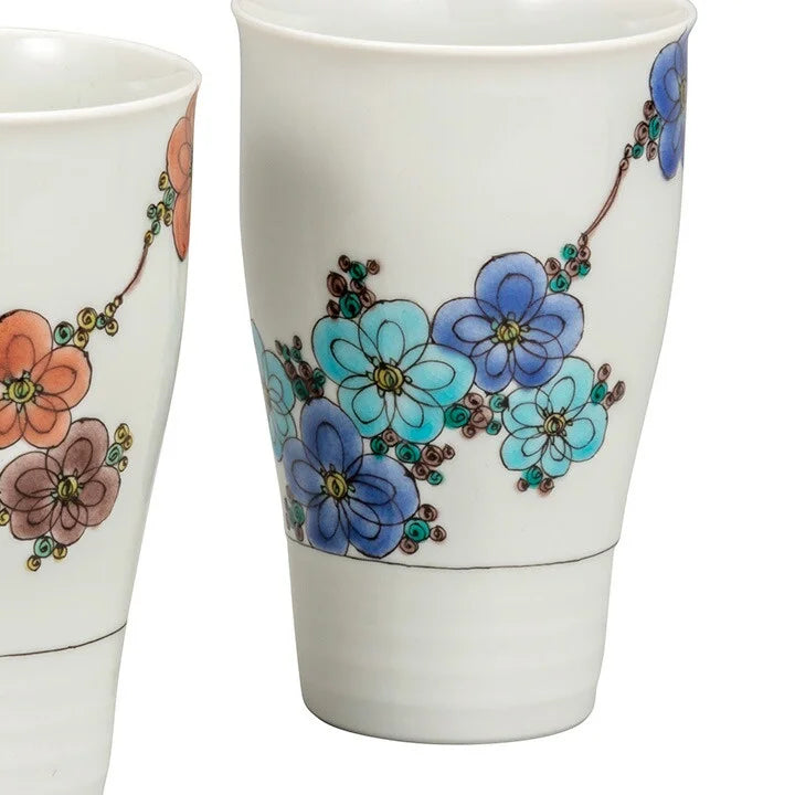 Kinuyo Okada Kutani A pair of flowers and trees Free Cup