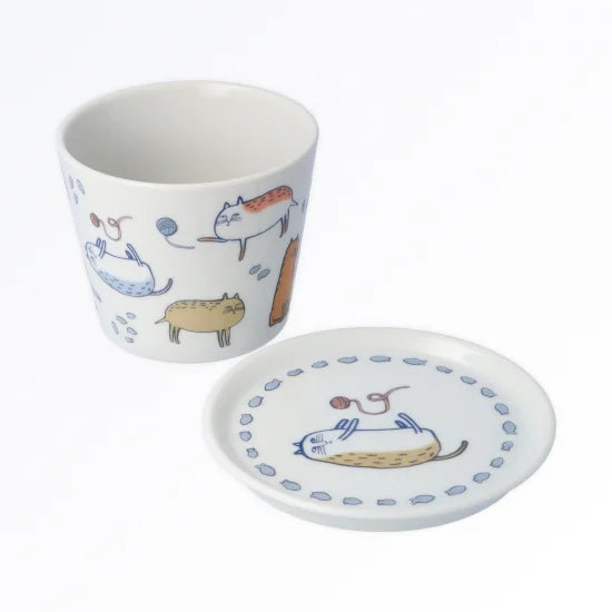 Harekutani Cat Cup and Saucers