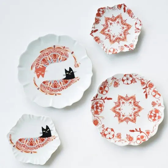 Harekutani Kutani Akae Cat Small Plate