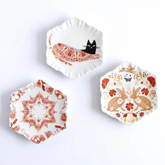 Harekutani Kutani Akae Flower Small Plate