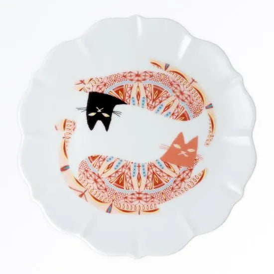Harekutani Kutani Akae Cat Medium Plate