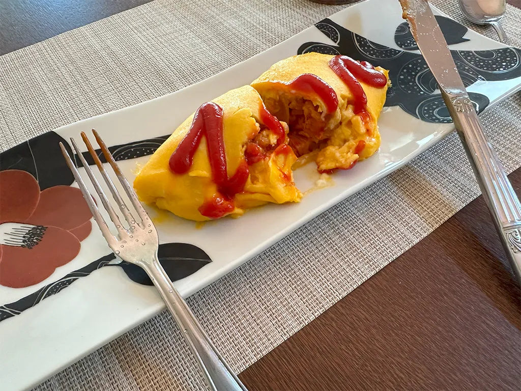 Omurice (Japanese Omelette Rice) on kutani ware