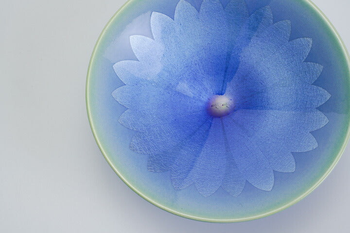 Ko-Kutani Ao-de Bowl with Japanese Banana Leaf Motifs