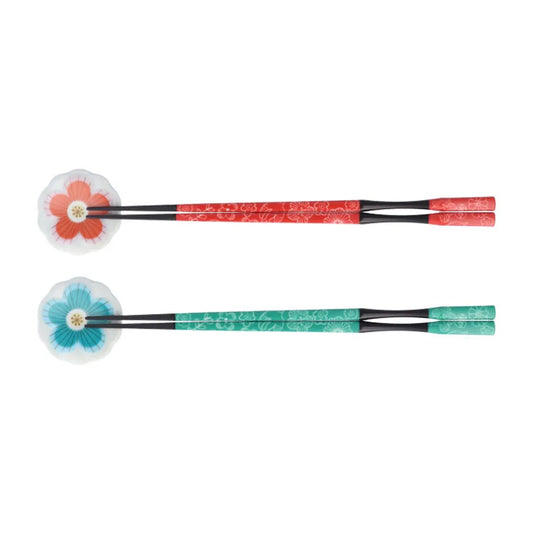 Harekutani Pair of Chopsticks and Chopstick Rests (red/green)