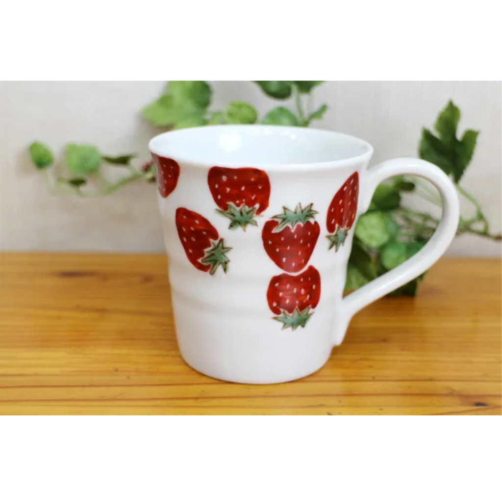 Takatomo Kawai Kutani strawberry Mug